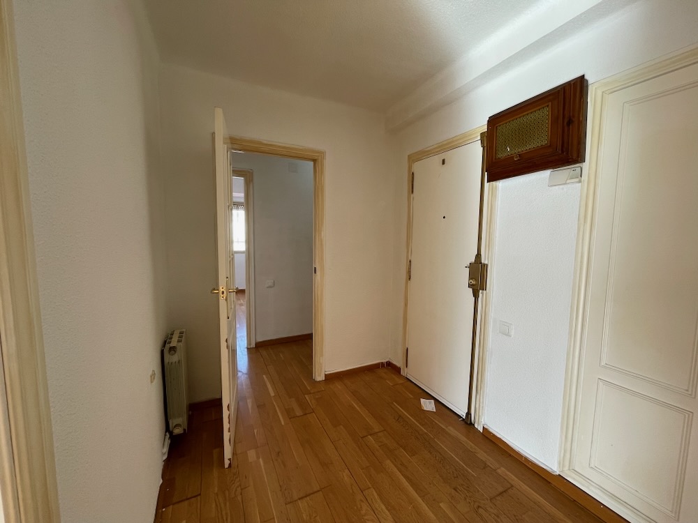 Property 2505 - Image 12